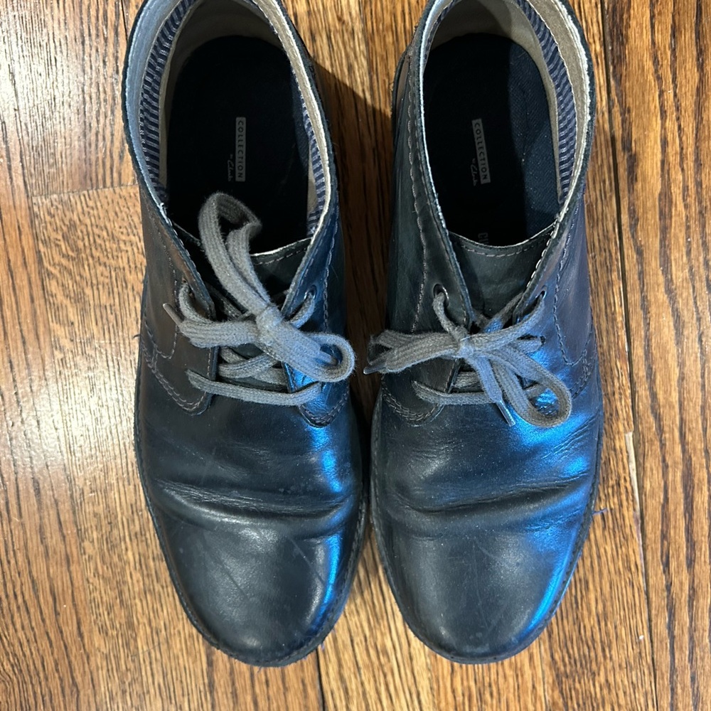 Black Leather Lace-Up Shoes